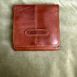 Fossil Brown Bifold Leather Wallet with Zipped Coin Slot on Backside